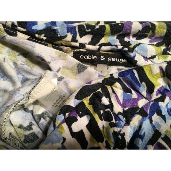 𝅺cable & GAUGE Fitted Pullover Top, Blue/White/Black/Purple print, NWOT, Size S - Picture 3 of 9